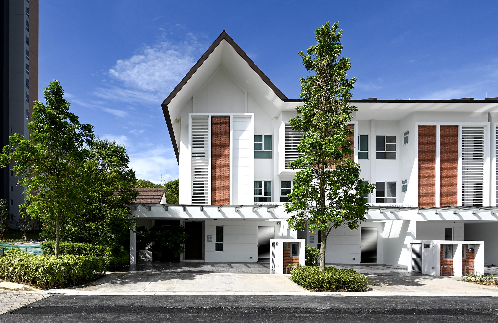 Emerald Hills