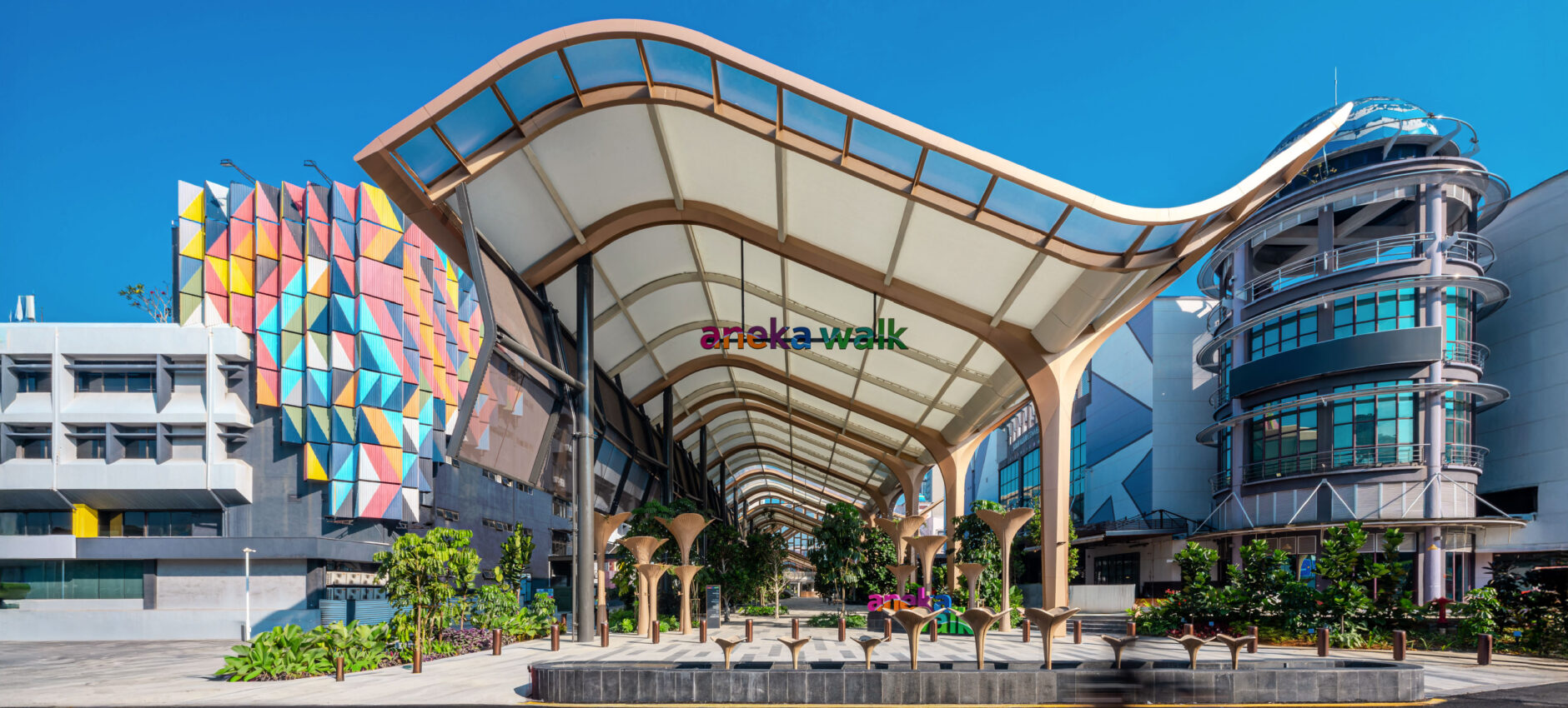 retail_anekawalk_header-scaled.jpg